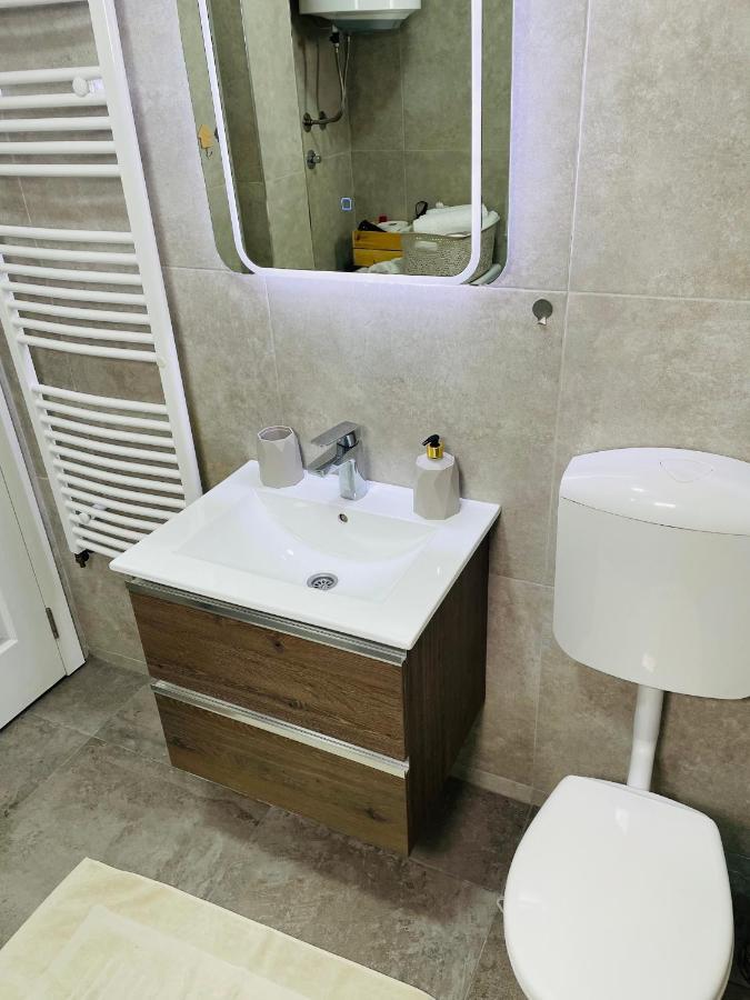 Muki Apartments Surčin Dış mekan fotoğraf
