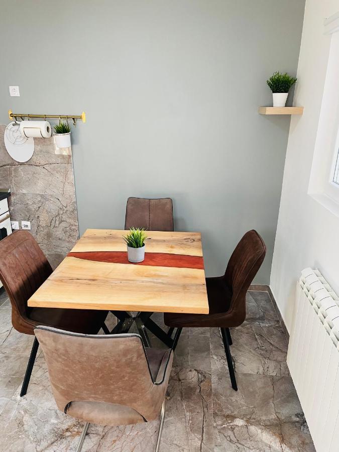 Muki Apartments Surčin Dış mekan fotoğraf