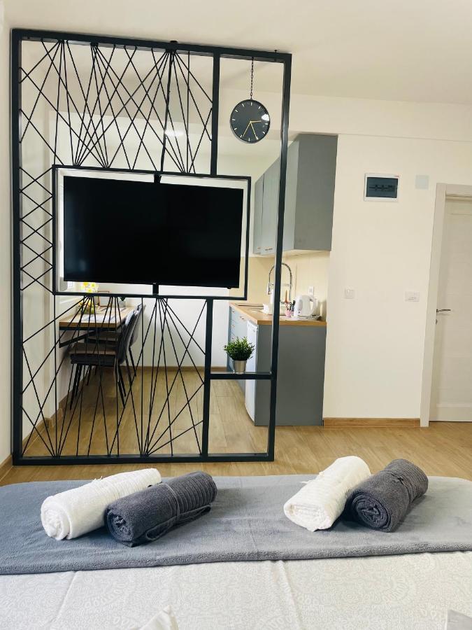 Muki Apartments Surčin Dış mekan fotoğraf